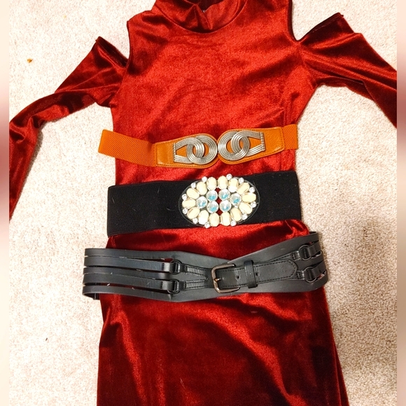 3 sets of ladies belts (tender used) Size S - Picture 1 of 6